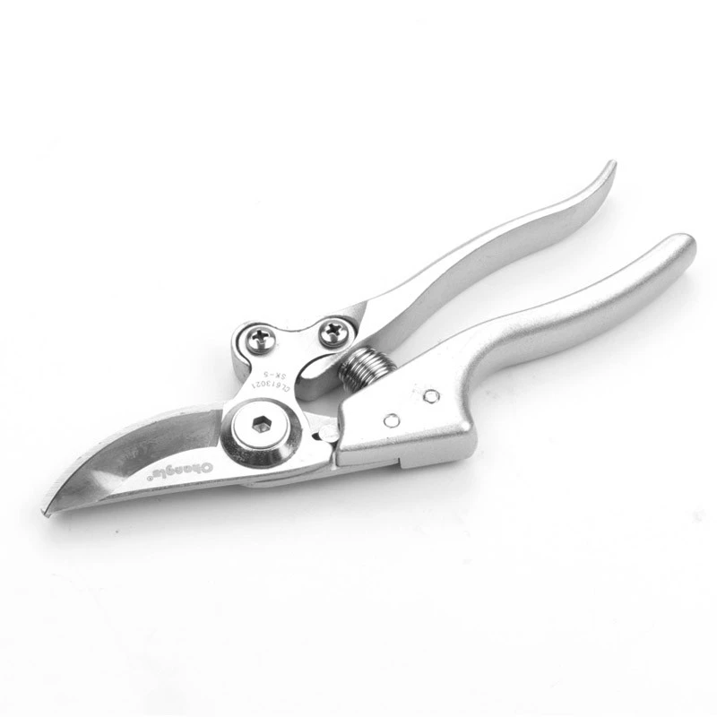 G16 Pruning Shears